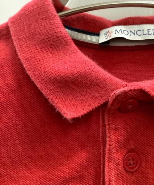 MONCLER（モンクレール）MONCLER (モンクレール) 半袖ポロシャツ ホワイト×レッド サイズ:104の古着・服飾アイテム