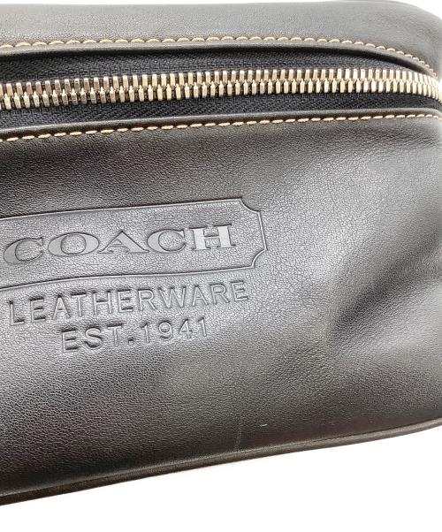 COACH（コーチ）COACH (コーチ) コスメポーチ　COACH（コーチ）　5067 ブラックの古着・服飾アイテム