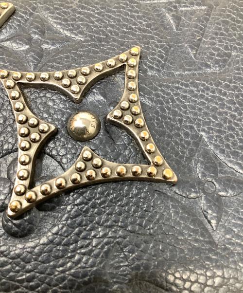 LOUIS VUITTON（ルイ ヴィトン）LOUIS VUITTON (ルイ ヴィトン) LOUIS VUITTON ルイヴィトン モノグラム アンプラント メタルフラワーの古着・服飾アイテム