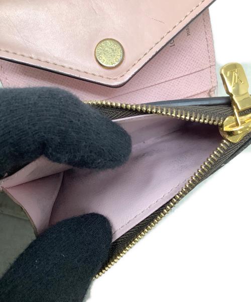 LOUIS VUITTON（ルイ ヴィトン）LOUIS VUITTON (ルイ ヴィトン) ルイヴィトン LOUIS VUITTON 三つ折り財布 ポルトフォイユ・ゾエ ローズ・バレリーヌ ピンクの古着・服飾アイテム