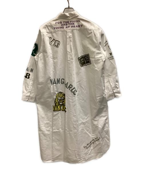 VAN×Shower CLUB（ヴァン シャワークラブ）VAN×Shower CLUB (ヴァン シャワークラブ) BDシャツワンピース ホワイト サイズ:Fの古着・服飾アイテム