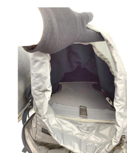 MACPAC（マックパック）MACPAC (マックパック) MACPAC(マックパック)　MM62001　ウェカ40 グレーの古着・服飾アイテム