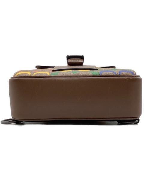 COACH（コーチ）COACH (コーチ) COACH（コーチ）　トラックパックインレインボーシグネチャーキャンバス　C9846　シグネチャー ブラウンの古着・服飾アイテム