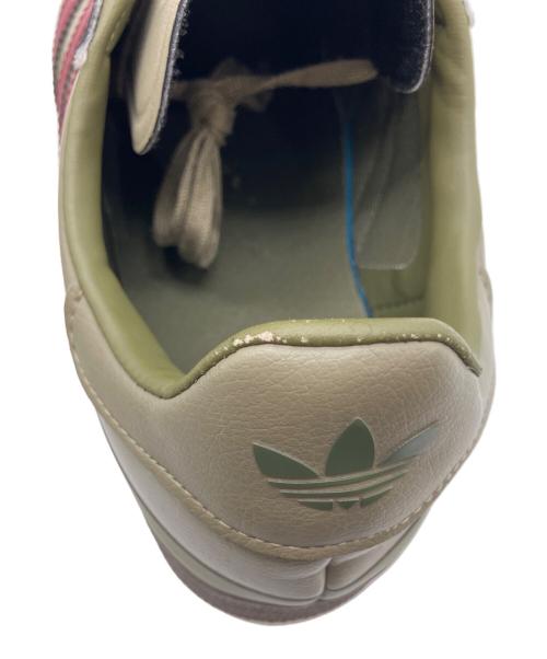 adidas（アディダス）adidas (アディダス) ローカットスニーカー　adidas　（アディダス） カーキ サイズ:27.5の古着・服飾アイテム