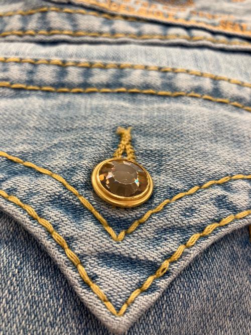 TRUE RELIGION（トゥルー レリジョン）TRUE RELIGION (トゥルー レリジョン) デニムパンツ　	JOEY BIG T スワロフスキー  インディゴ サイズ:SIZE 78.5cm (W31)の古着・服飾アイテム