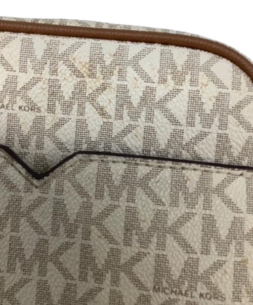 MICHAEL KORS（マイケルコース）MICHAEL KORS (マイケルコース) ショルダーバッグ ベージュの古着・服飾アイテム