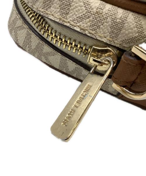 MICHAEL KORS（マイケルコース）MICHAEL KORS (マイケルコース) ショルダーバッグ ベージュの古着・服飾アイテム