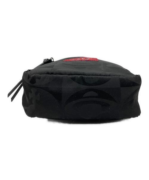 Vivienne Westwood（ヴィヴィアンウエストウッド）Vivienne Westwood (ヴィヴィアンウエストウッド) チェッカーORB ショルダーバッグ ブラック×レッドの古着・服飾アイテム