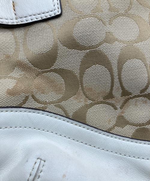 COACH（コーチ）COACH (コーチ) シグネチャー ショルダーバッグ ホワイトの古着・服飾アイテム