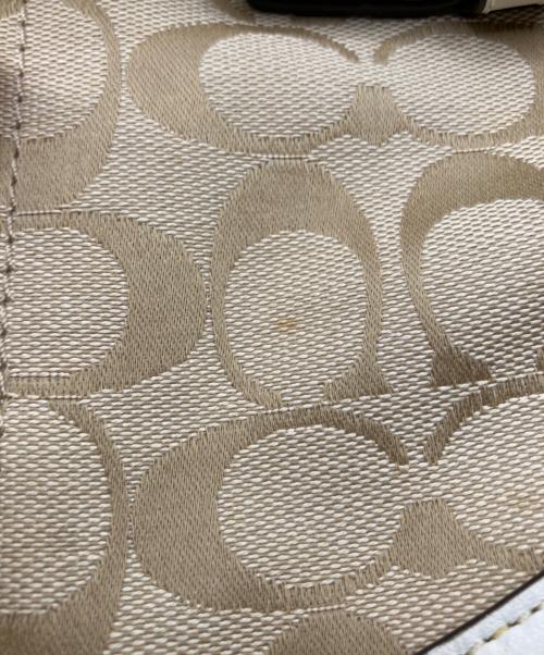 COACH（コーチ）COACH (コーチ) シグネチャー ショルダーバッグ ホワイトの古着・服飾アイテム