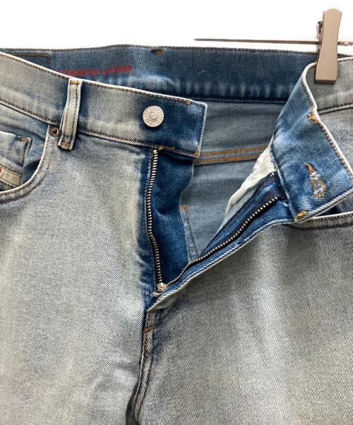 DIESEL（ディーゼル）DIESEL (ディーゼル) デニムパンツ インディゴ サイズ:SIZE 32の古着・服飾アイテム