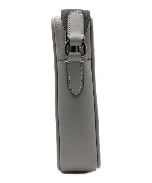 COACH（コーチ）COACH (コーチ) サリバン クロスボディ バッグ　cat81 グレーの古着・服飾アイテム