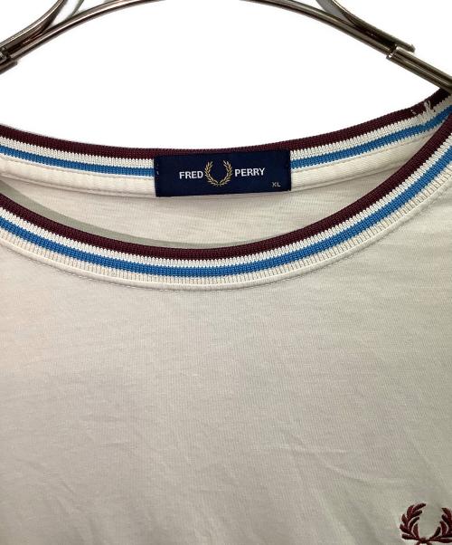 FRED PERRY（フレッドペリー）FRED PERRY (フレッドペリー) 半袖カットソー　FRED PERRY　（フレッドペリー）M1588V/Z46 カーキ サイズ:XLの古着・服飾アイテム