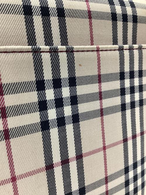 BURBERRY（バーバリー）BURBERRY (バーバリー) ショルダーバッグ　BURBERRY（バーバリー） ベージュの古着・服飾アイテム