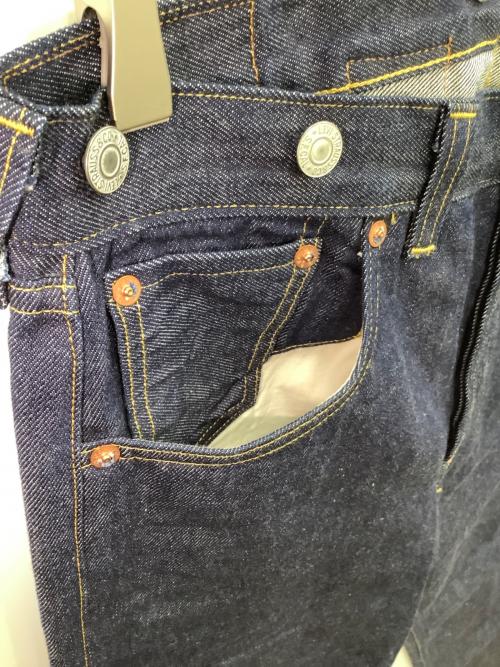 LEVI'S VINTAGE CLOTHING（リーバイス ビンテージ クロージング）LEVI'S VINTAGE CLOTHING (リーバイス ビンテージ クロージング) デニムパンツ　LEVI'S VINTAGE CLOTHING　（リーバイス ビンテージ クロージング）　70505-0124 インディゴ サイズ:XLの古着・服飾アイテム