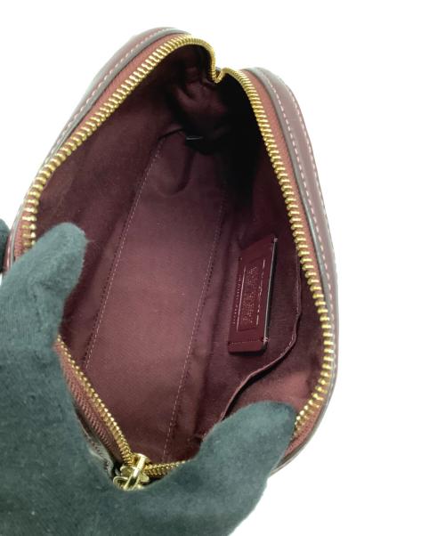 COACH（コーチ）COACH (コーチ) シグネチャー　イヴィ クロスボディ　F38113 ベージュ・ボルドーの古着・服飾アイテム