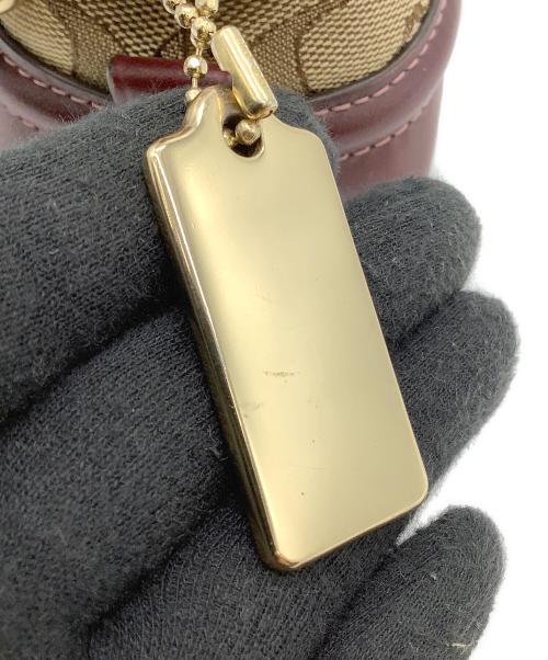 COACH（コーチ）COACH (コーチ) シグネチャー　イヴィ クロスボディ　F38113 ベージュ・ボルドーの古着・服飾アイテム