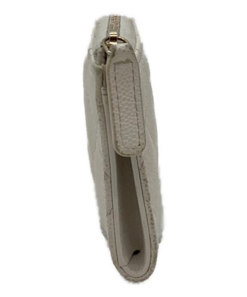 CHANEL（シャネル）CHANEL (シャネル) クラシック ジップコインケース　	マトラッセ アイボリーの古着・服飾アイテム