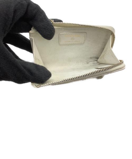 CHANEL（シャネル）CHANEL (シャネル) クラシック ジップコインケース　	マトラッセ アイボリーの古着・服飾アイテム