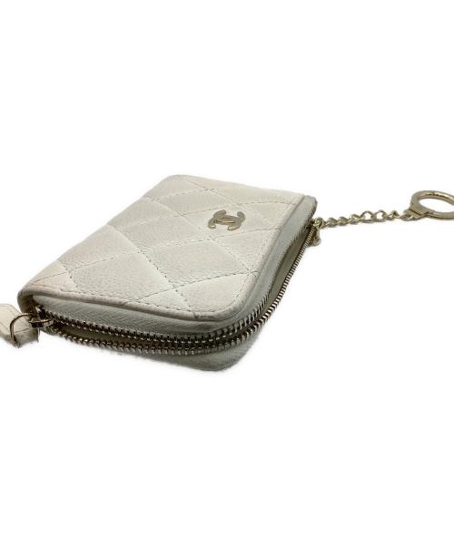 CHANEL（シャネル）CHANEL (シャネル) クラシック ジップコインケース　	マトラッセ アイボリーの古着・服飾アイテム