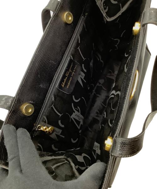 Salvatore Ferragamo（サルヴァトーレ フェラガモ）Salvatore Ferragamo (サルヴァトーレ フェラガモ) トートバッグ　	DH-212530 ブラックの古着・服飾アイテム