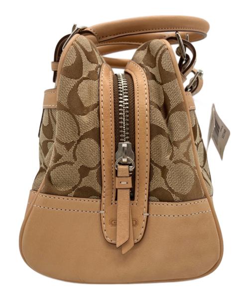 COACH（コーチ）COACH (コーチ) シグネチャー　8K05 ベージュの古着・服飾アイテム