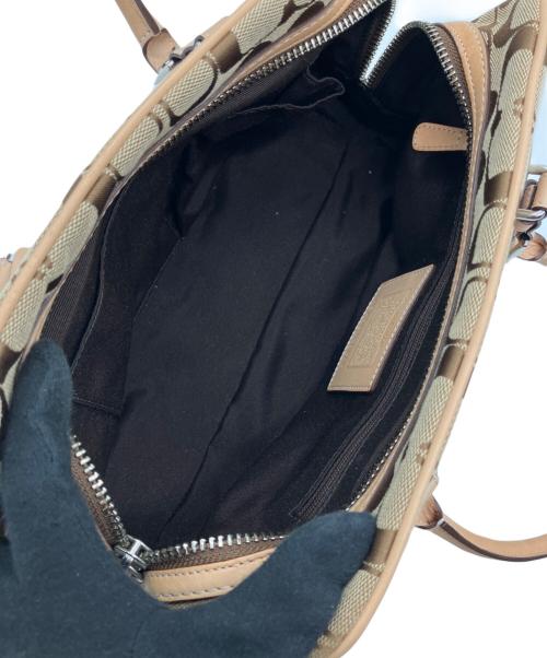 COACH（コーチ）COACH (コーチ) シグネチャー　8K05 ベージュの古着・服飾アイテム