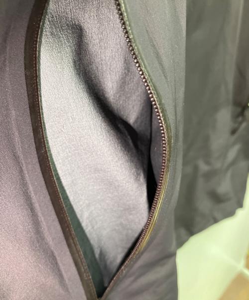ARC'TERYX（アークテリクス）ARC'TERYX (アークテリクス) ジップアップ ナイロン フーデッドマウンテンジャケット ブラック サイズ:Mの古着・服飾アイテム