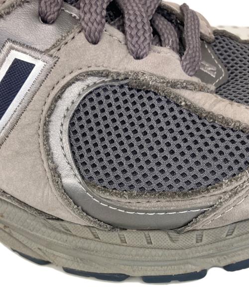 NEW BALANCE（ニューバランス）NEW BALANCE (ニューバランス) 2002R グレー サイズ:US8の古着・服飾アイテム