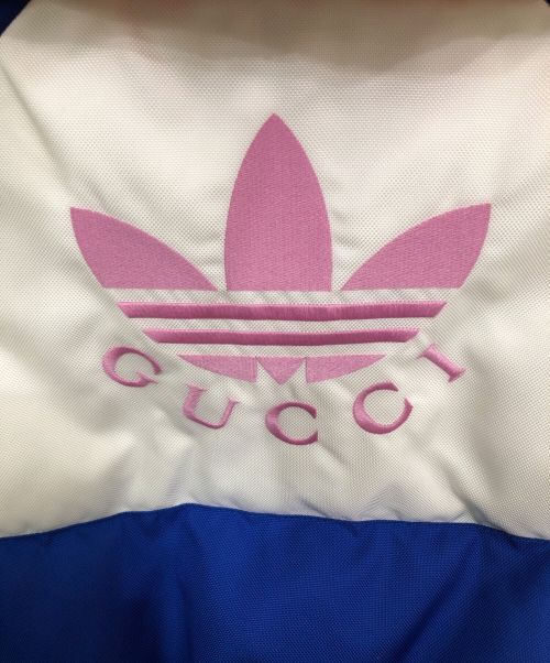 GUCCI（グッチ）GUCCI (グッチ) addidas (アディダス) マルチカラー ダウンジャケット／MULTI COLOR DOWN JKT ホワイト×ブルー サイズ:46の古着・服飾アイテム