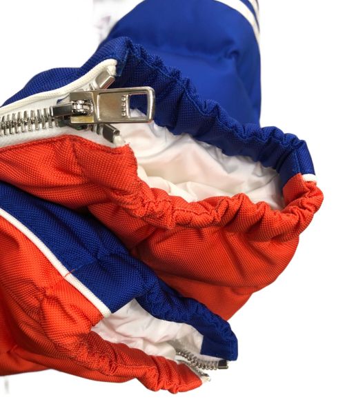 GUCCI（グッチ）GUCCI (グッチ) addidas (アディダス) マルチカラー ダウンジャケット／MULTI COLOR DOWN JKT ホワイト×ブルー サイズ:46の古着・服飾アイテム