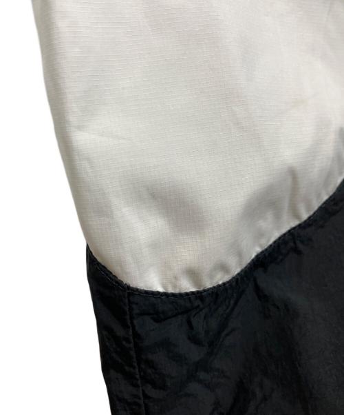 NIKE（ナイキ）NIKE (ナイキ) ウーブンパンツ ブラック×ホワイト サイズ:Mの古着・服飾アイテム