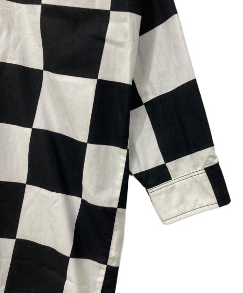 marimekko（マリメッコ）marimekko (マリメッコ) シャツ ホワイト×ブラック サイズ:XSサイズ 未使用品の古着・服飾アイテム