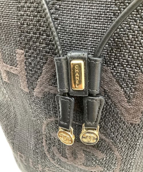 CHANEL（シャネル）CHANEL (シャネル) ドーヴィル 巾着チェーンショルダーバッグ ブラックの古着・服飾アイテム
