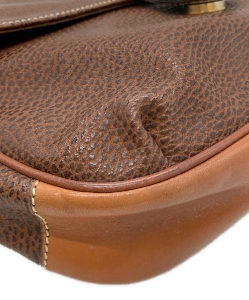 VALENTINO GARAVANI（ヴァレンティノ・ガラヴァーニ）VALENTINO GARAVANI (ヴァレンティノ・ガラヴァーニ) ショルダーバッグ ブラウンの古着・服飾アイテム