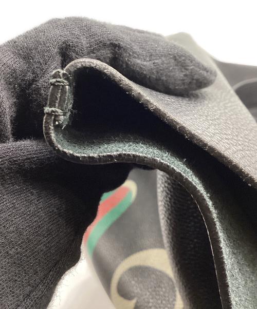 GUCCI（グッチ）GUCCI (グッチ) ロゴプリント レザートートバッグ ブラックの古着・服飾アイテム