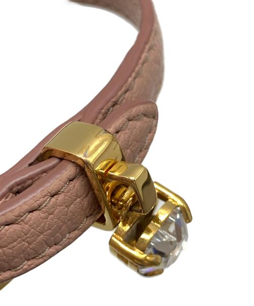 MIU MIU（ミュウミュウ）MIU MIU (ミュウミュウ) クリスタルチャームブレスレット ピンクの古着・服飾アイテム