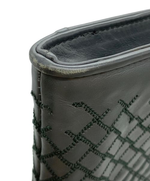 BOTTEGA VENETA（ボッテガベネタ）BOTTEGA VENETA (ボッテガベネタ) イントレチャート クラッチバッグ グレーの古着・服飾アイテム