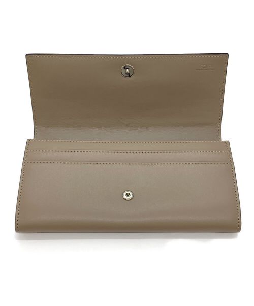FENDI（フェンディ）FENDI (フェンディ) バイザウェイコンチネンタルウォレット ベージュの古着・服飾アイテム