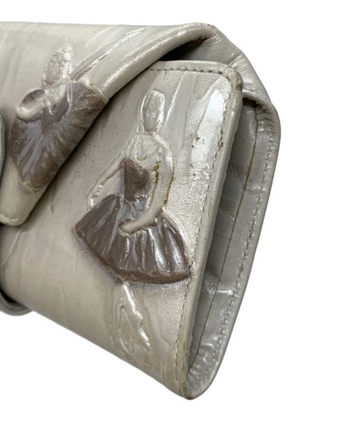 HIROKO HAYASHI（ヒロコ ハヤシ）HIROKO HAYASHI (ヒロコ ハヤシ) LA SCALA 長財布 ホワイトの古着・服飾アイテム