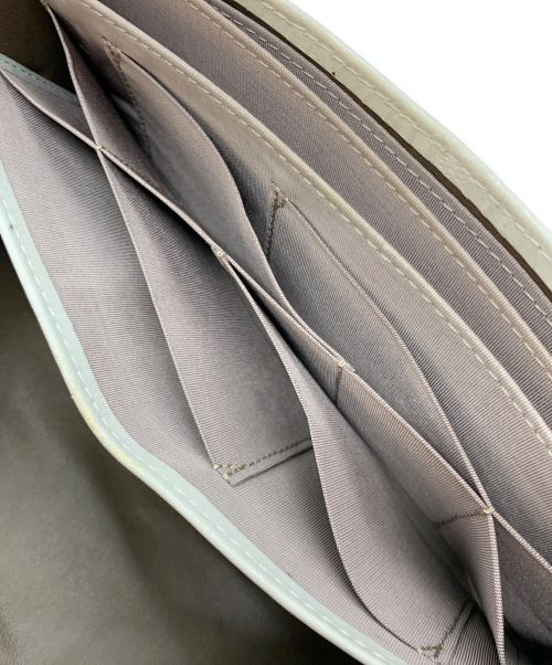 HIROKO HAYASHI（ヒロコ ハヤシ）HIROKO HAYASHI (ヒロコ ハヤシ) LA SCALA 長財布 ホワイトの古着・服飾アイテム