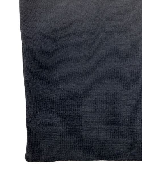 6(ROKU) BEAUTY&YOUTH（ロク ビューティーアンドユース）6(ROKU) BEAUTY&YOUTH (ロク ビューティーアンドユース) SHOULDER SLIT KNIT PULLOVER ネイビー サイズ:-の古着・服飾アイテム