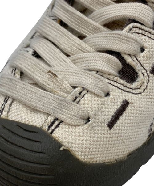 KEEN（キーン）KEEN (キーン) スニーカー アイボリー サイズ:25.5cmの古着・服飾アイテム