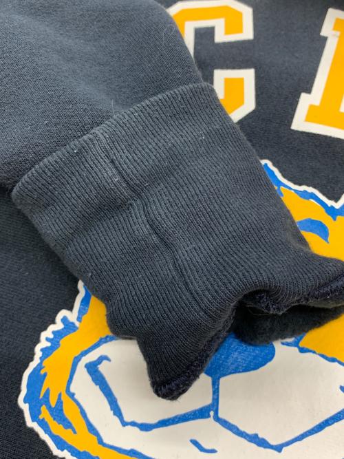 Champion REVERSE WEAVE（チャンピオン リバース ウィーブ）Champion REVERSE WEAVE (チャンピオン リバース ウィーブ) UCLA (ユーシーエルエー) スウェット ネイビー サイズ:Mの古着・服飾アイテム