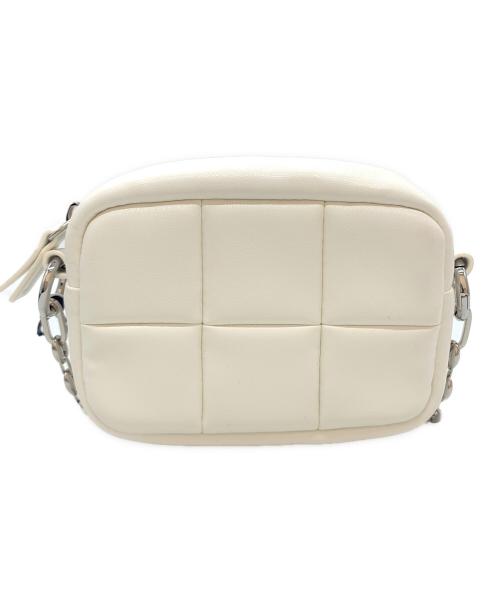 BEAUTY&YOUTH（ビューティーアンドユース）BEAUTY&YOUTH (ビューティーアンドユース) チェーンショルダーバッグ ホワイトの古着・服飾アイテム