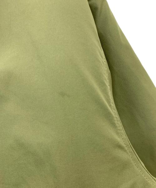 NIKE（ナイキ）NIKE (ナイキ) クラブ+ウィンター REV L/S トップ ホワイト×カーキ サイズ:Lの古着・服飾アイテム