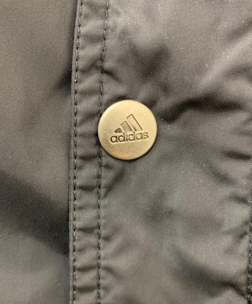 adidas（アディダス）adidas (アディダス) ウインドブレーカー レッド×ブラック サイズ:XLの古着・服飾アイテム