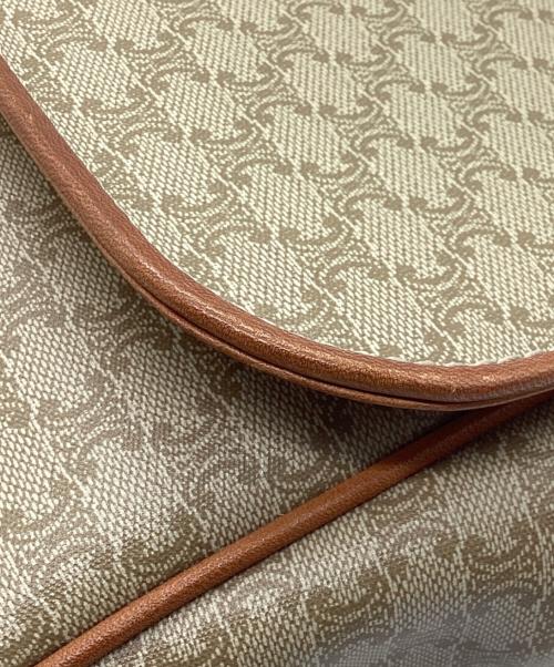 CELINE（セリーヌ）CELINE (セリーヌ) クラッチバッグ　モノグラム ベージュの古着・服飾アイテム