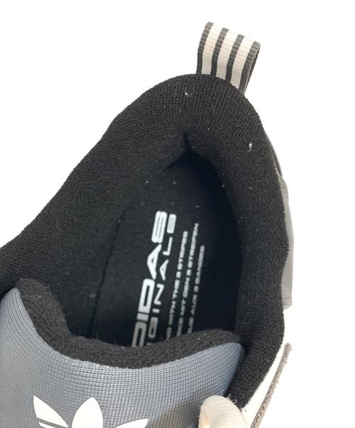 adidas Originals（アディダスオリジナル）adidas originals (アディダスオリジナル) ADI2000 GREY FIVE ローカットスニーカー グレー×ホワイト サイズ:26.5cmの古着・服飾アイテム