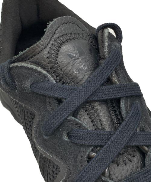 adidas（アディダス）adidas (アディダス) OZWEEGO スニーカー ブラック サイズ:25cmの古着・服飾アイテム